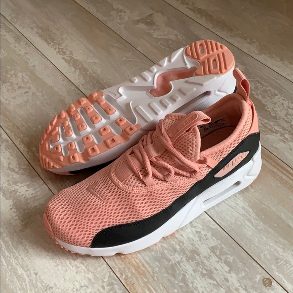 NWT Nike Air Max EZ coral sneakers - Picture 11 of 11